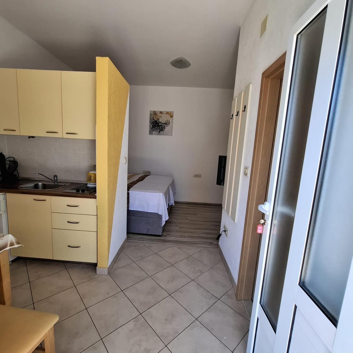 Studio Apartman Latica Split Eksteriør billede